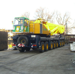 MOBILE AND ROUGH TERRAIN CRANES