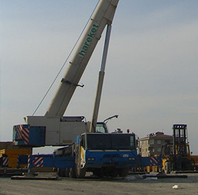 MOBILE AND ROUGH TERRAIN CRANES