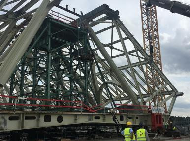 Belçika Metal / Gare De Mons tren garı 5.000 ton çelik Strand Jack ile montaj işi