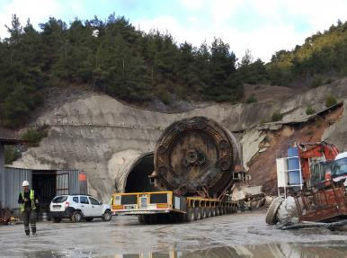 Bilecik - Dismantling of a TBM Main Bearing