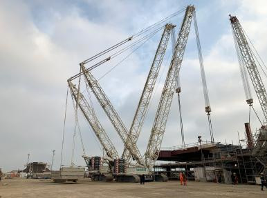Azerbaycan'da petrol sondaj ve üretim platformunun inşaatı