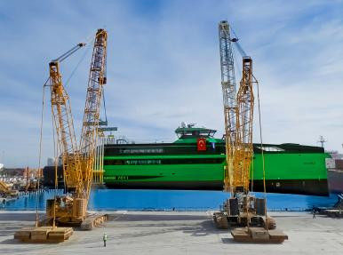 РЕВОЛЮЦИОННОЕ НОВОЕ МОРСКОЕ РЕШЕНИЕ ВСТРЕЧАЕТ ВОДУ