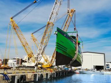 РЕВОЛЮЦИОННОЕ НОВОЕ МОРСКОЕ РЕШЕНИЕ ВСТРЕЧАЕТ ВОДУ