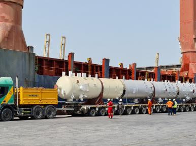 Birleşik Arap Emirlikleri'nde gece konvoyu