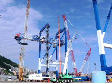 STS cranes rising at Trabzon port